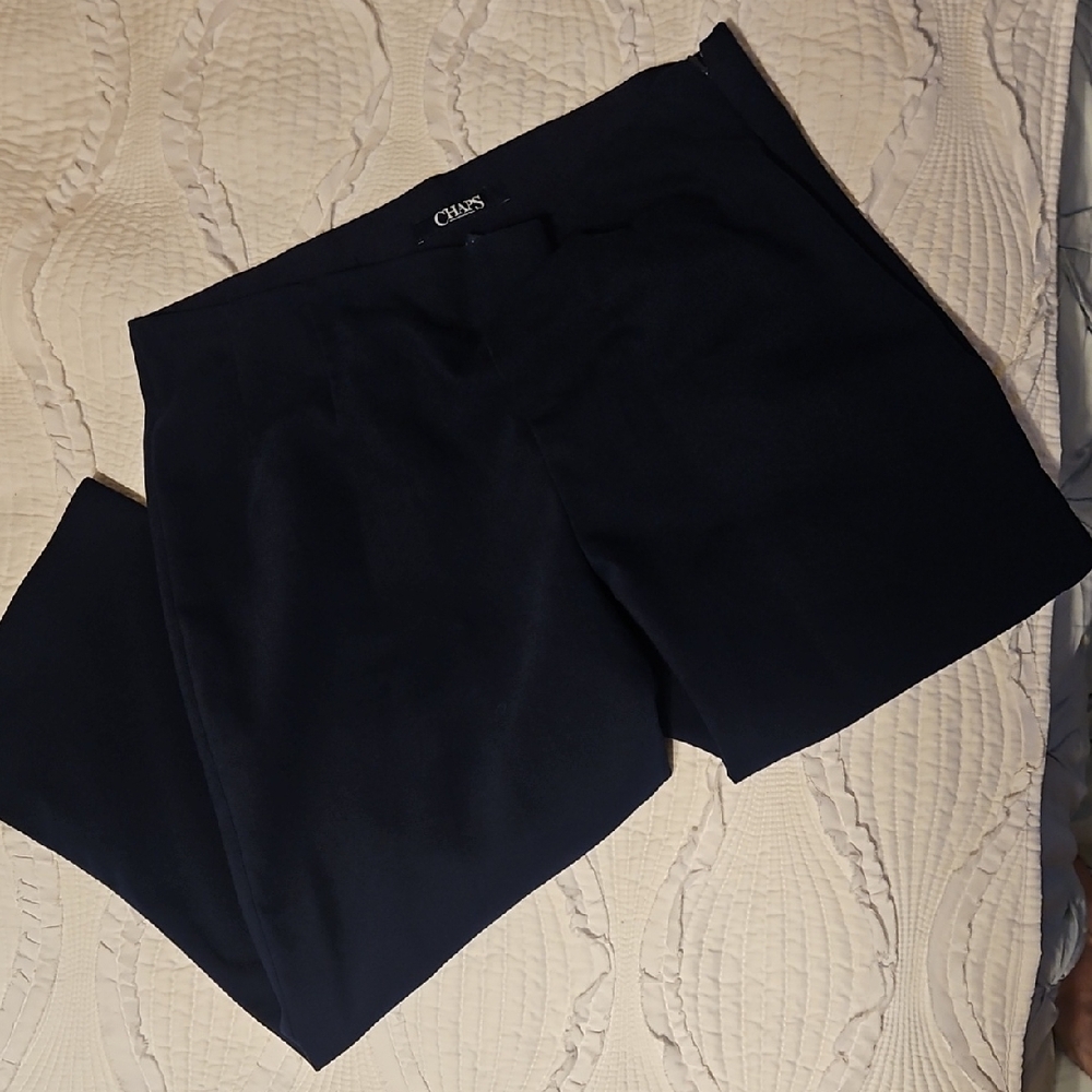 Chaps Navy Capris